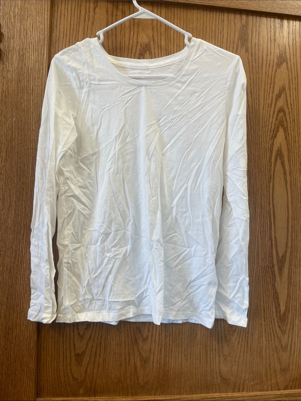 GAP White Long-Sleeve Crewneck Tee